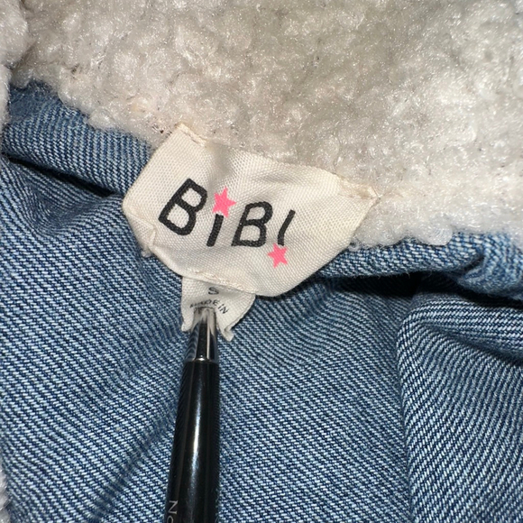 BiBi Women’s Blue Denim & Cream Sherpa Jean Jacket Size Small - Picture 15 of 16
